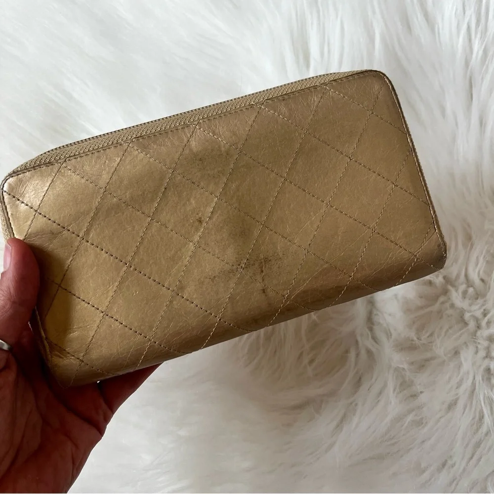 CHANEL Matelasse Gold Quilted Long Zip Around Wallet 31 Series